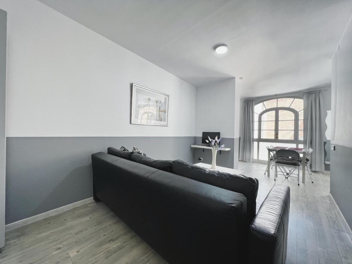 Stay U-Nique Apartments Grandegracia Barcelona Bagian luar foto