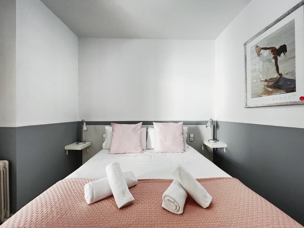 Stay U-Nique Apartments Grandegracia Barcelona Bagian luar foto